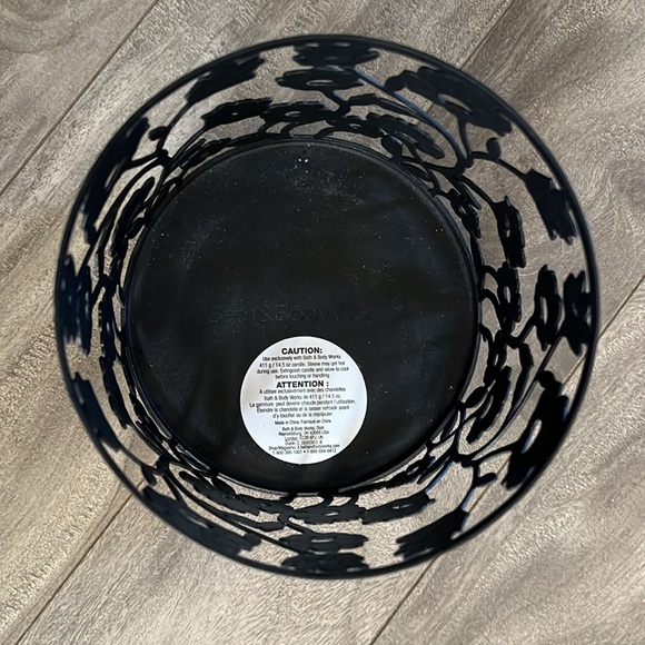 Bath & Body Works 3-wick candle Holder - Picture 2 of 4